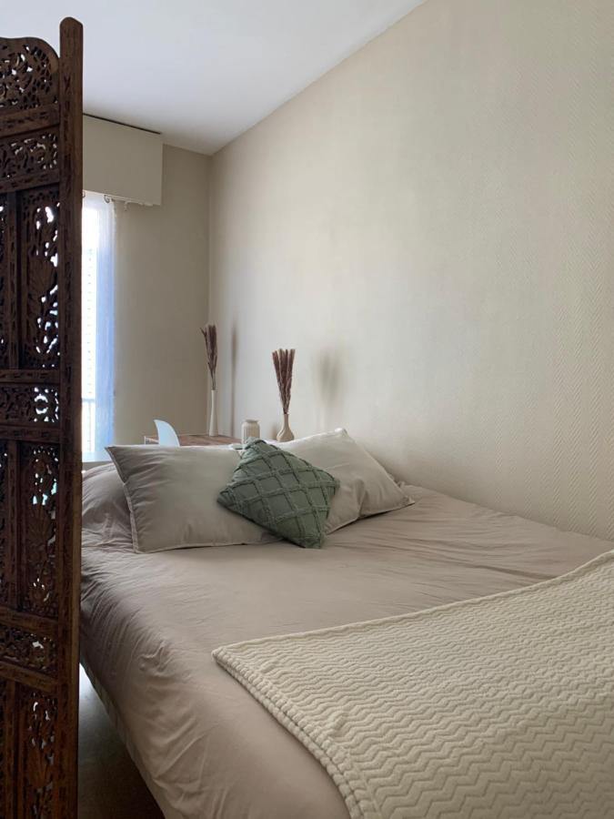 Joli Appartement En Plein Centre Libourne Exteriör bild